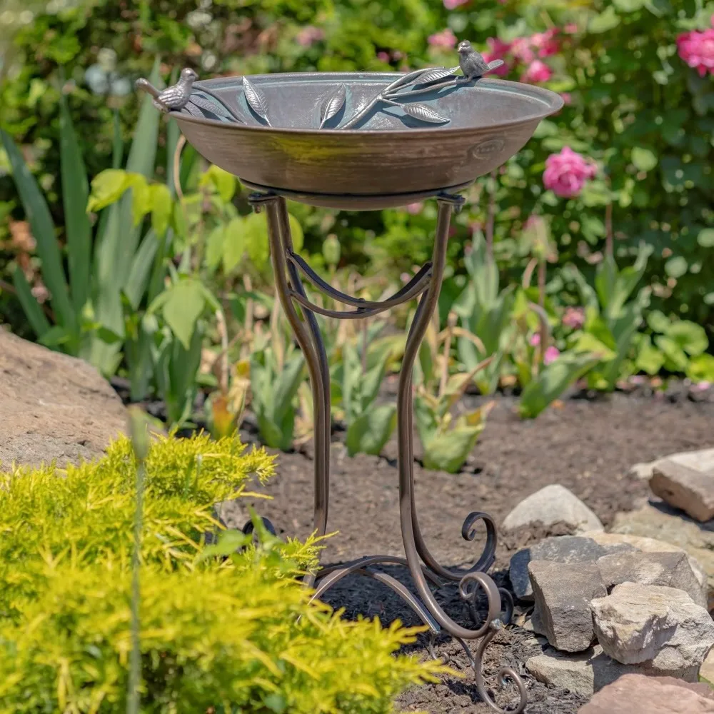 

Deep Well Made Metal Birdbath with 2 Cast Iron Birds and Leaf Decoration (Bronze)