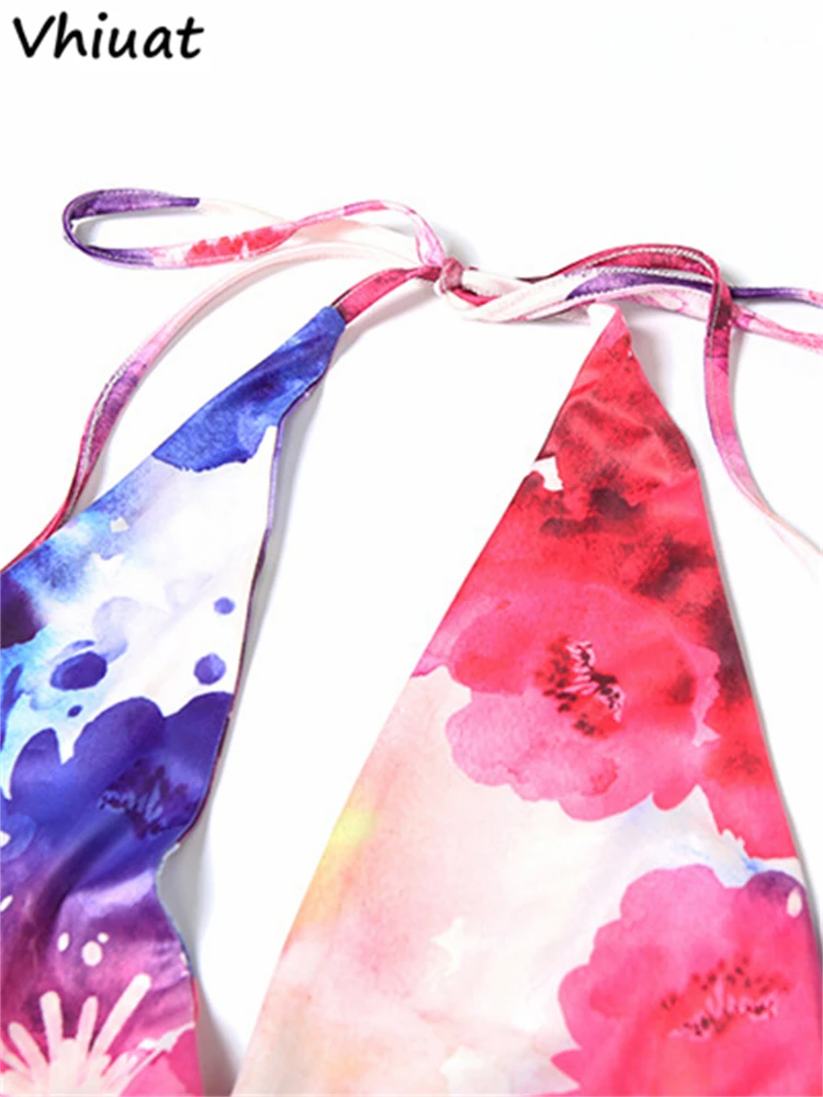 Vhiuat 꽃 프린트 백리스 드레스 여성용 홀터넥 슬림 민소매 맥시 드레스 휴가 여름 해변 파티 긴 드레스 잘라 내기