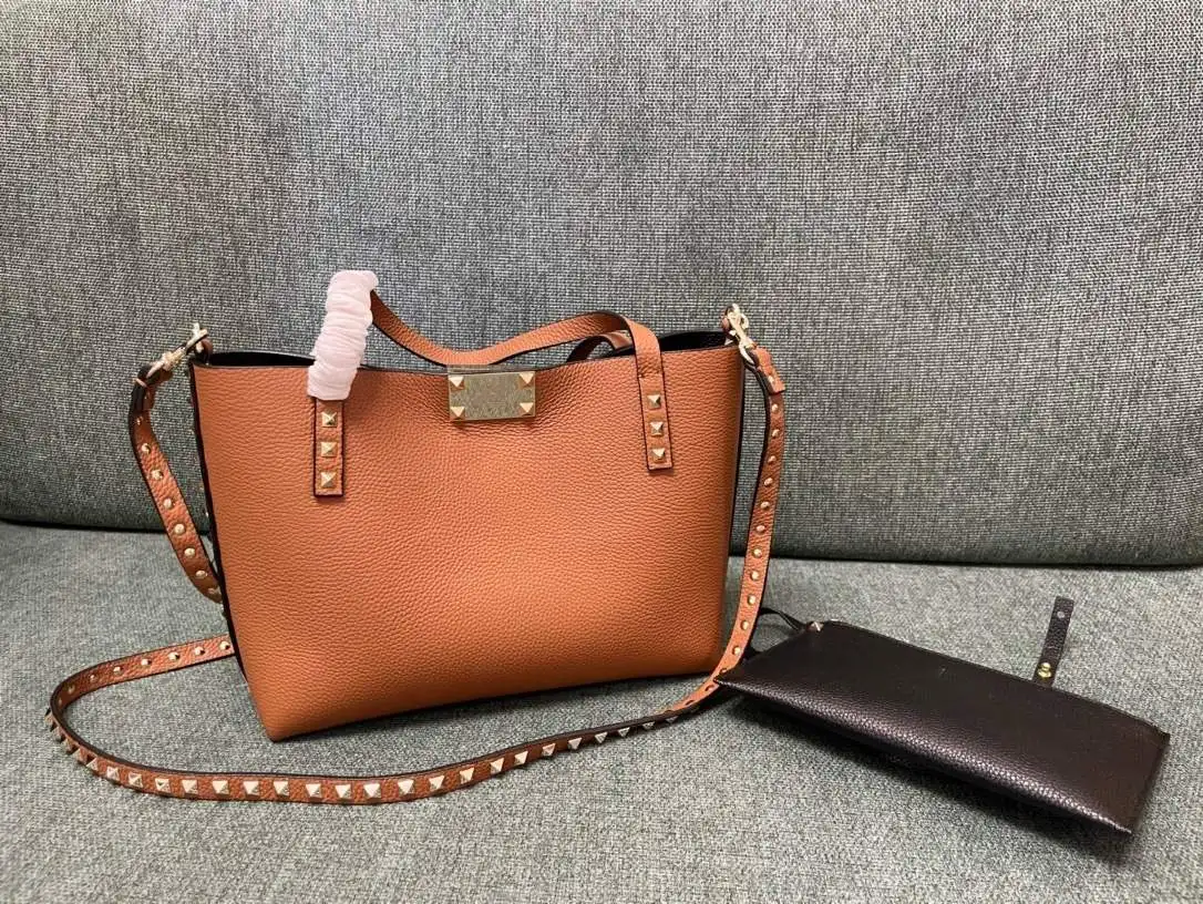 

【Hot Sale】2in1 Genuine Leather Tote Bag with Detachable Pouch - Women's Fashion Studded Shoulder Bag, Large Capacity Crossbody