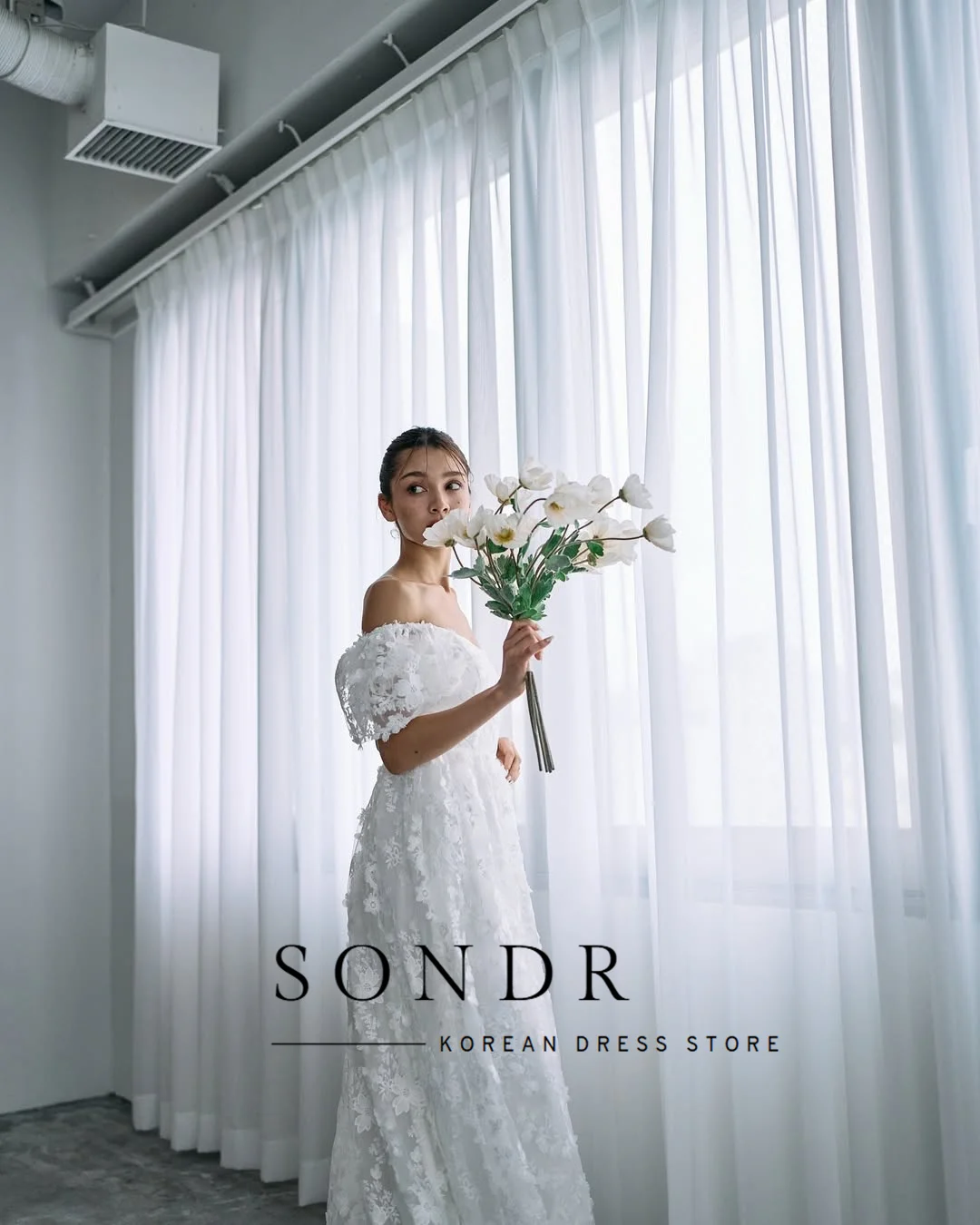 Sondr Luxury Lace Japanese Wedding Dresses Boat Neck Short Sleeves Bridal Gown Customized Princess A Line Wedding Party Dresses