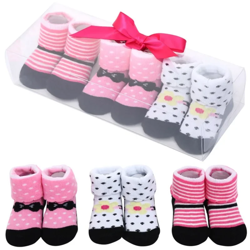 3 Pairs Gift Box with New Autumn/Winter Cute Cartoon Solid Color Polka Dot Baby Socks Letter Striped Bow Soft Unstrangle Socks