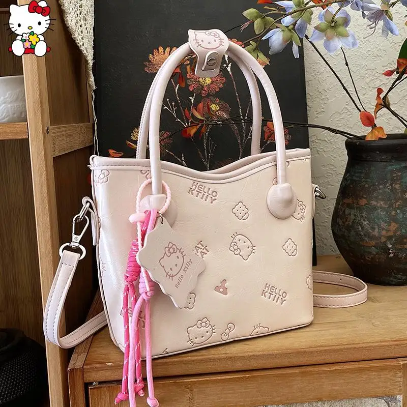 

Fashion Hello Kittys Small Bag Two Thousand and Twenty-Five New Messenger Bag Advanced Feeling Handheld Mummy Bag Festival Gift
