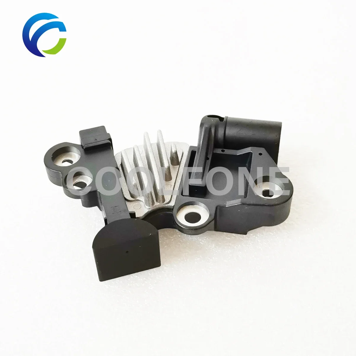 

Voltage Alternator Regulator for FORD GALAXY S-MAX WA6 MONDEO IV KUGA F00M346019 1986AE0046 30667453 30667900 F00M346166