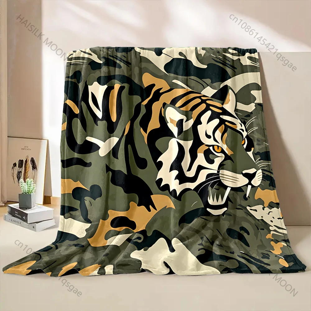 Multi-size Tiger and Camouflage Blend Pattern Blanket Flannel Material Soft Warm for All Seasons Home Outdoor Camping Picnics RV