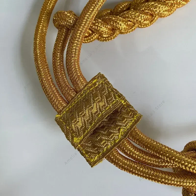 Cabo de ombro Aiguillette de trança dupla do Exército dos EUA com 2 pontas de metal Gold Sliver Aguillette Aiglet Aglet
