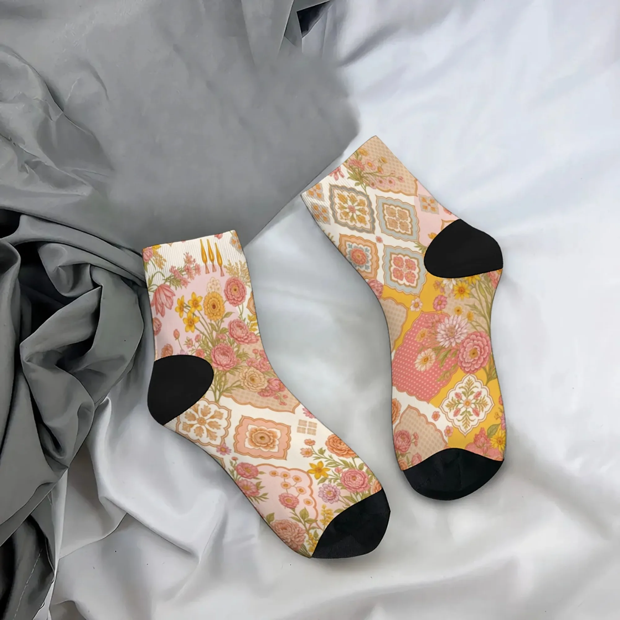 Calzini corti da uomo con puzzle a fiori gialli Novità divertenti calzini a compressione pazzi morbidi e comodi hip hop casual