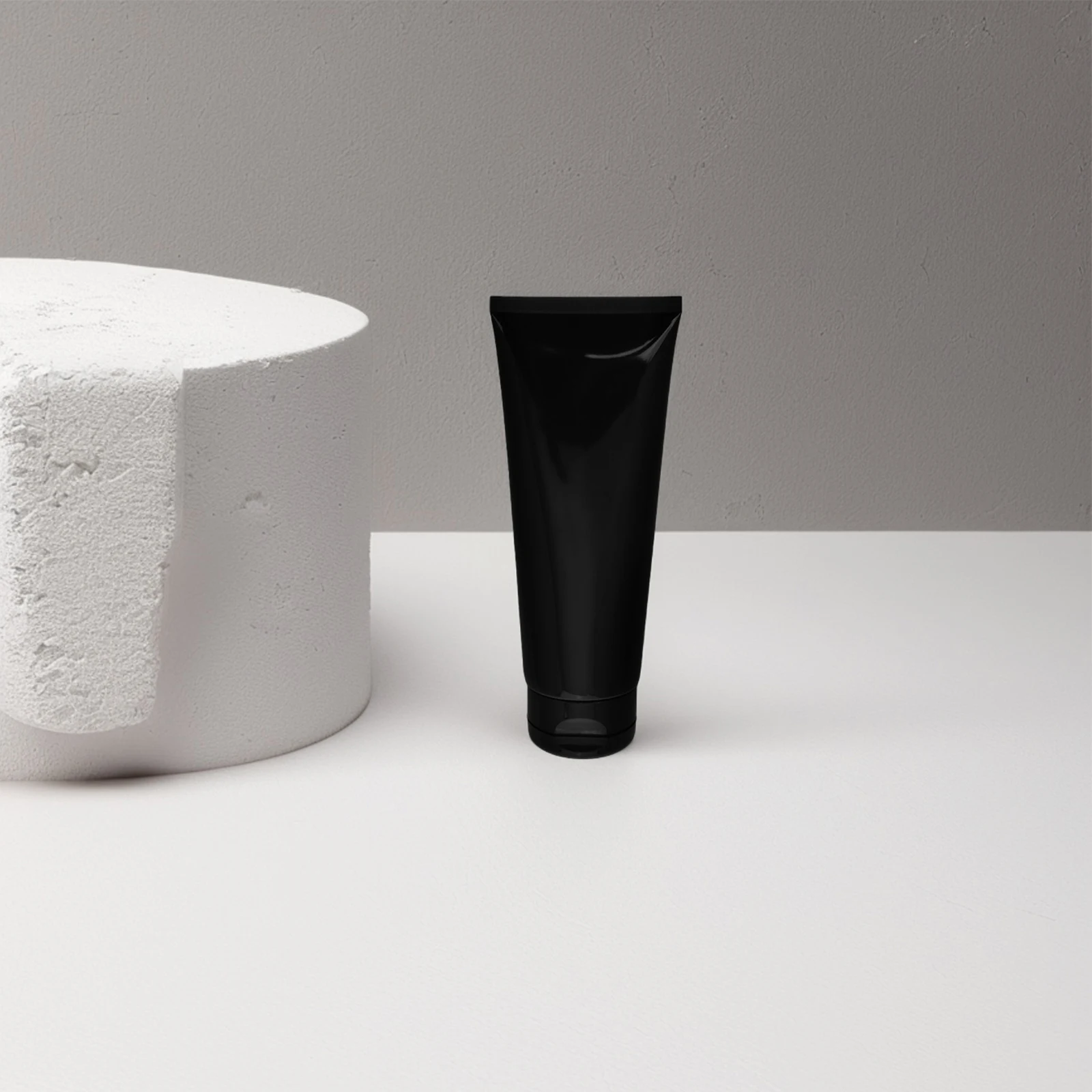 

200g Black Plastic Tube Large Capacity Body Lotion Conditioner Packaging Travel Refillable Leak Proof Bottle Container