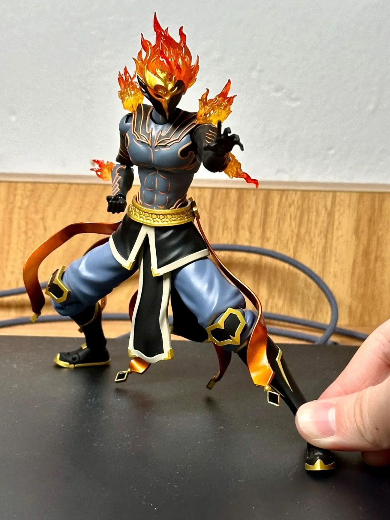 

Bandai SHF Chinese Anime Fog Hill of Five Elements Wushan Wuxing Wenren Yixuan Huohuan Awakening Action Figure Toy Model Gift