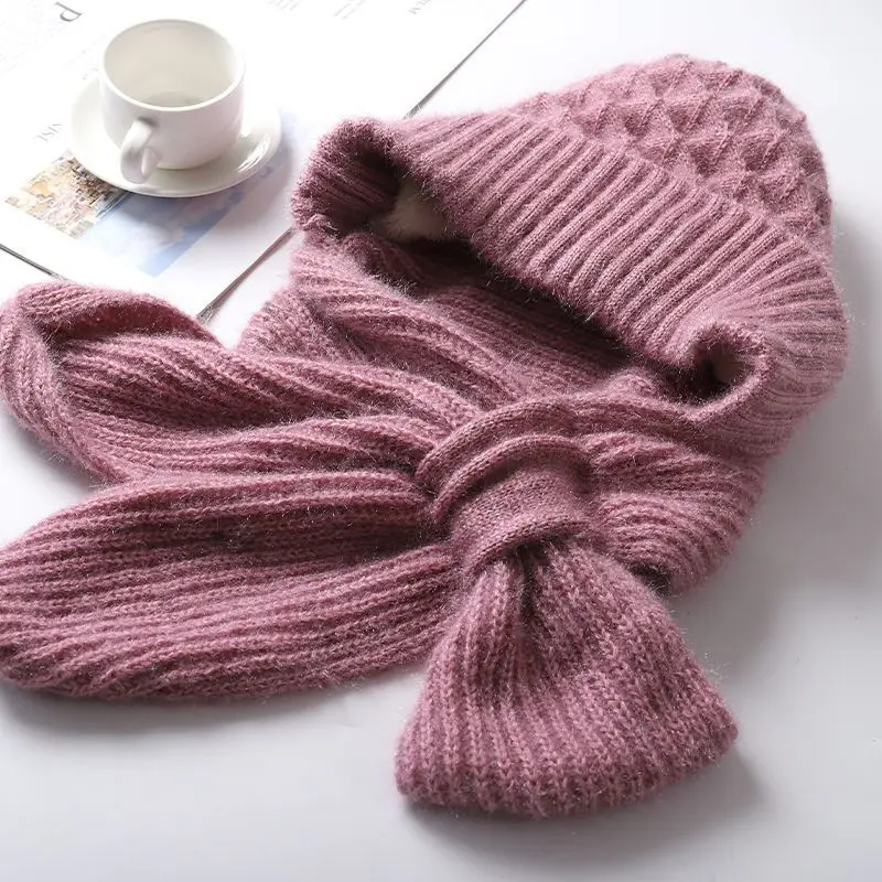 Integrated Winter Hat Scarf Women Luxury Thickened Windproof Warm Ear Protection Squirrel Flannel Knitting Cap and Scarf Set