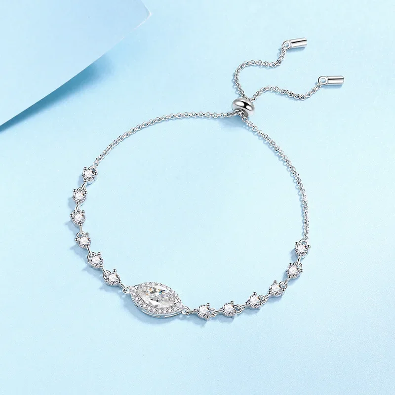 

Stretch Adjustable Personality Platinum PT950 Chain Bracelet, Blue Horse Eye 1ct Moissanite Diamond D Color Bracelet for Women