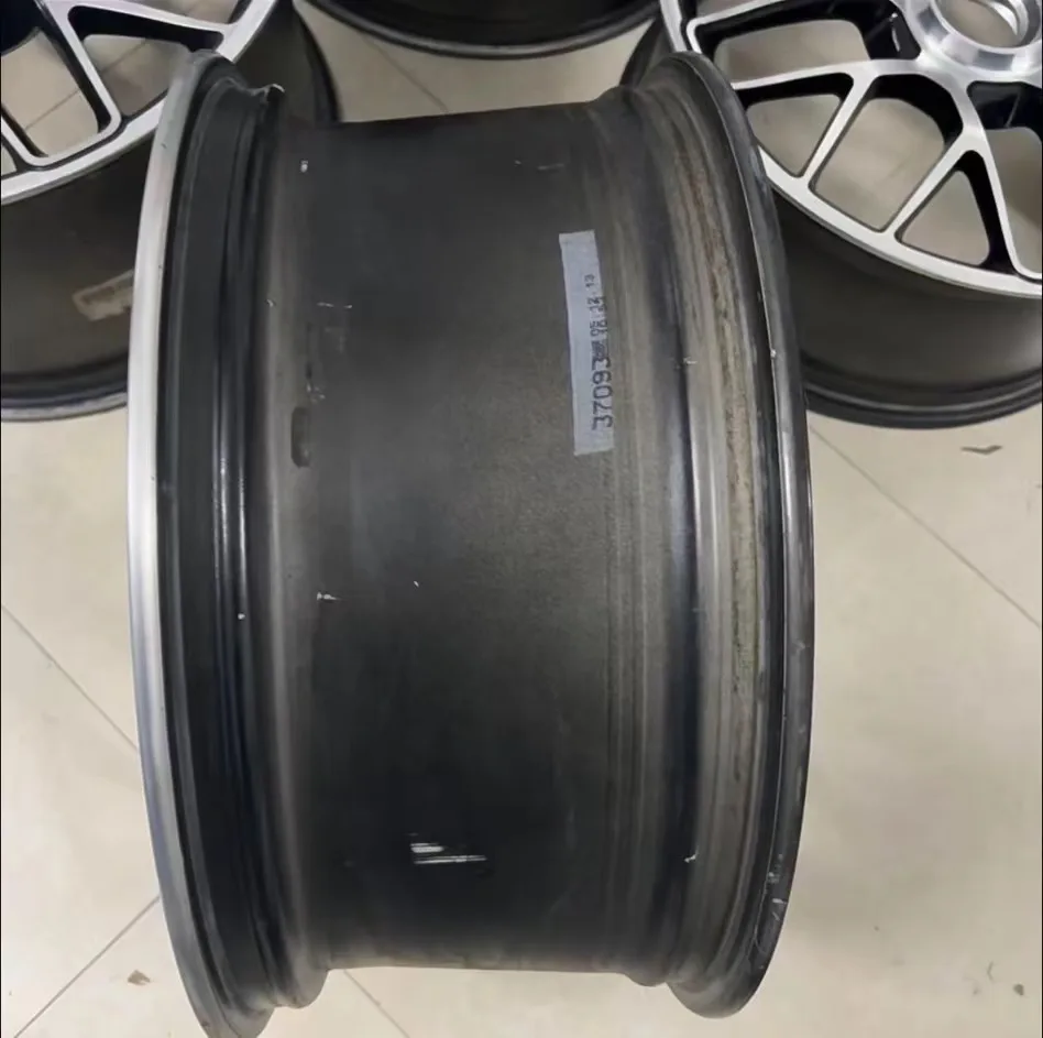 Single Piece Forged Wheels with Front 20 and Rear 21 Are Suitable for Porsche 911 991 992 Panamera Taycan Cayenne Macan