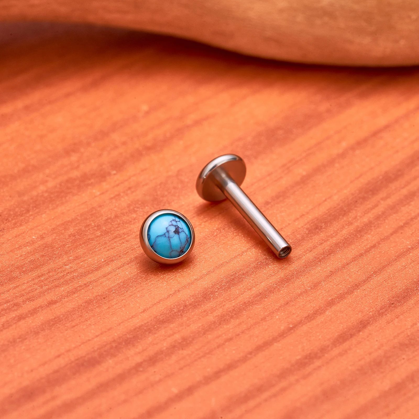ASTM F136 G23 Titan kreisförmige Ohr-Lippen-Ohrstecker mit Naturstein-Oberteil, Labret-Zungen-Nasen-Ohrstecker, Körperpiercing-Schmuck – Detail 7