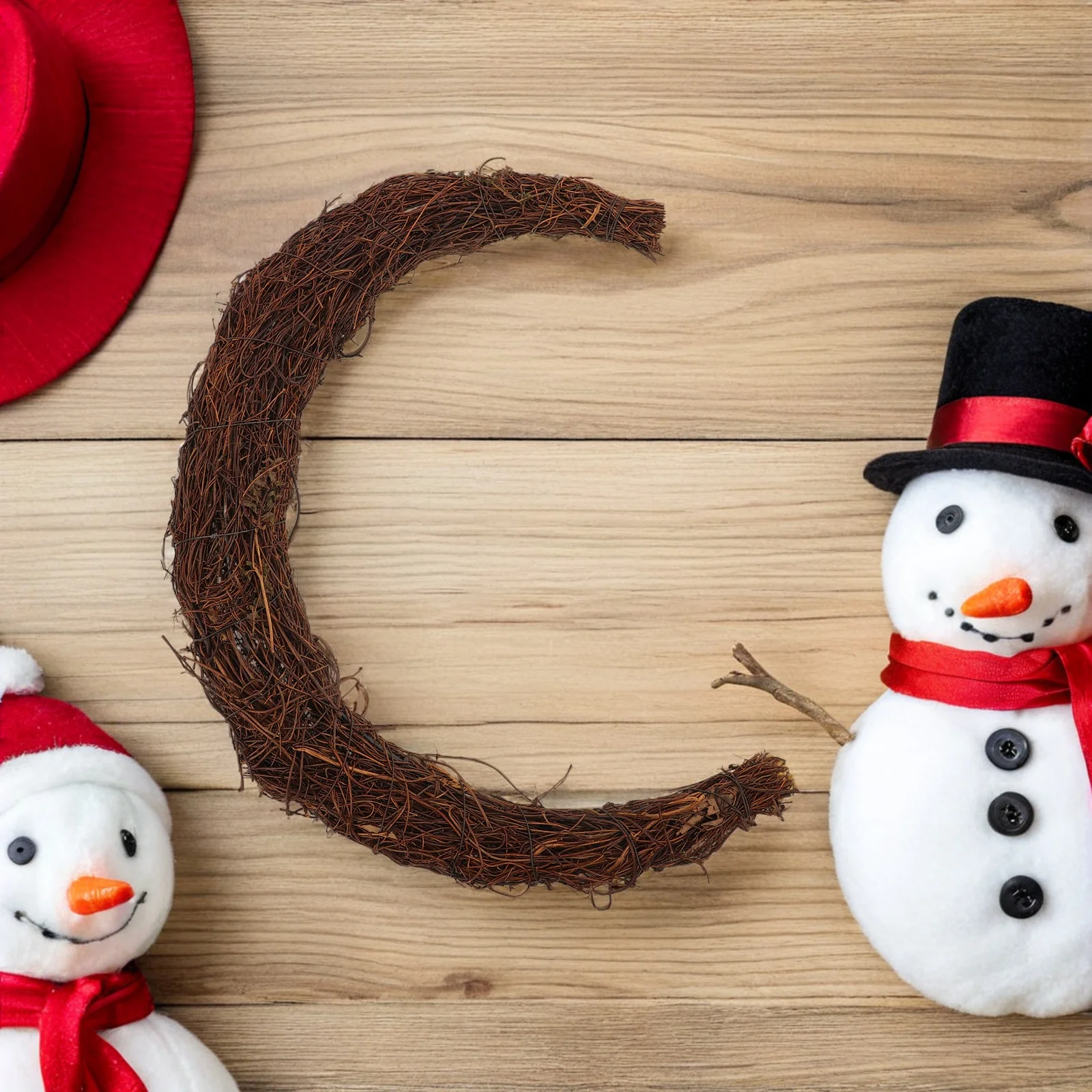 

35cm Moon Shaped Wreath Rattan Frame Natural Grapevine Craft DIY Christmas Door Wall Decor Grapevine Wreath Rattan Decor