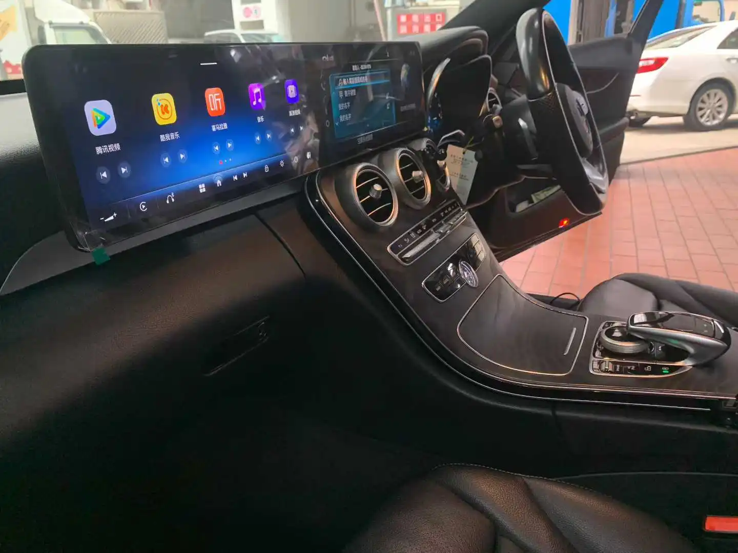 

25,6-дюймовый автомобильный радиоприемник для Mercedes-Benz C GLC W205 W253 2015-2024, автомобильный мультимедийный видеоплеер, GPS Carplay, подходит для RHD NTG5.0/5,5/6,0