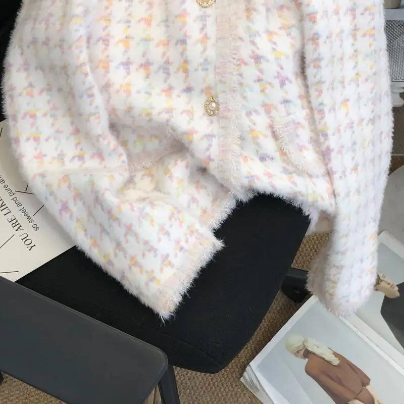 Damski kardigan z dzianiny na jesień 2025, sweter w wzór tysiąca ptaków, imitacja aksamitu norkowego, luźna kurtka z temperamentem.