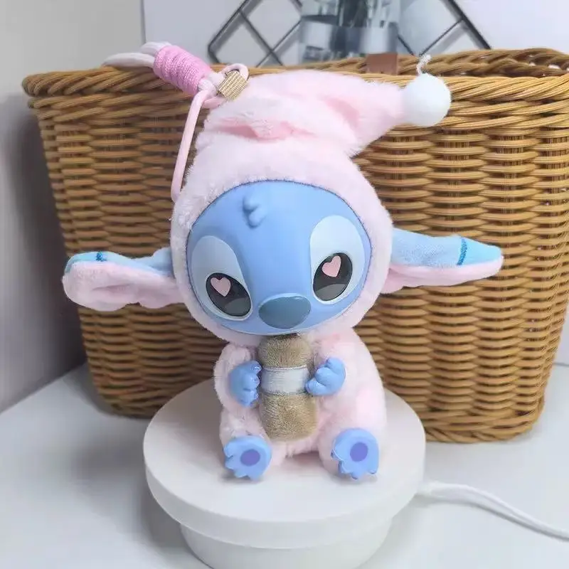 غرزة الصندوق العمياء مهما كان ما يتعب، لا يزال يريد أن يأخذ قضمة. سلسلة من المعلقات أكياس الفينيل، والألعاب القطيفة وسلاسل المفاتيح #4