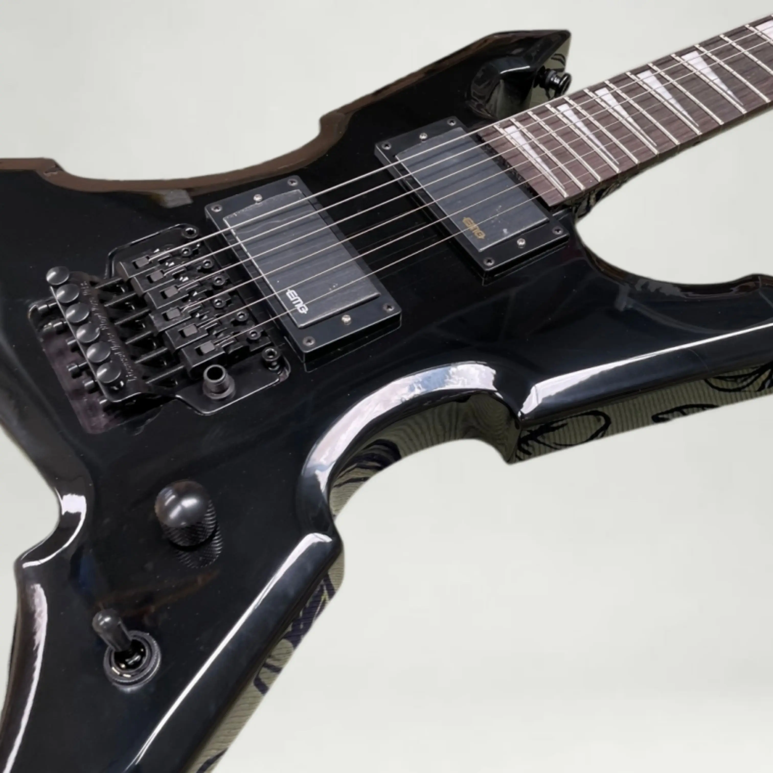 Black Glossy Electric Guitar An Irregularly Contoured Body, Delivering Rich, Powerful Tone Ideal Guitar Playing Guitars Guitarra