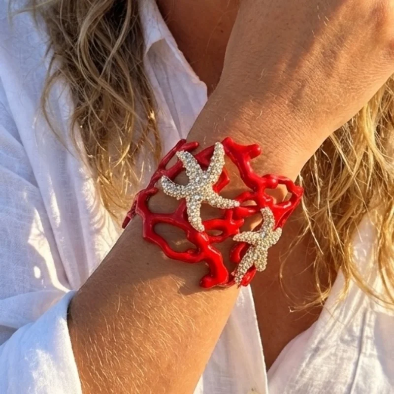 Summer Vacation Style Oversized Personality Diamond Embedded Star Coral Bracelet Women's Fashion Red Ocean Bracelet Jewelry