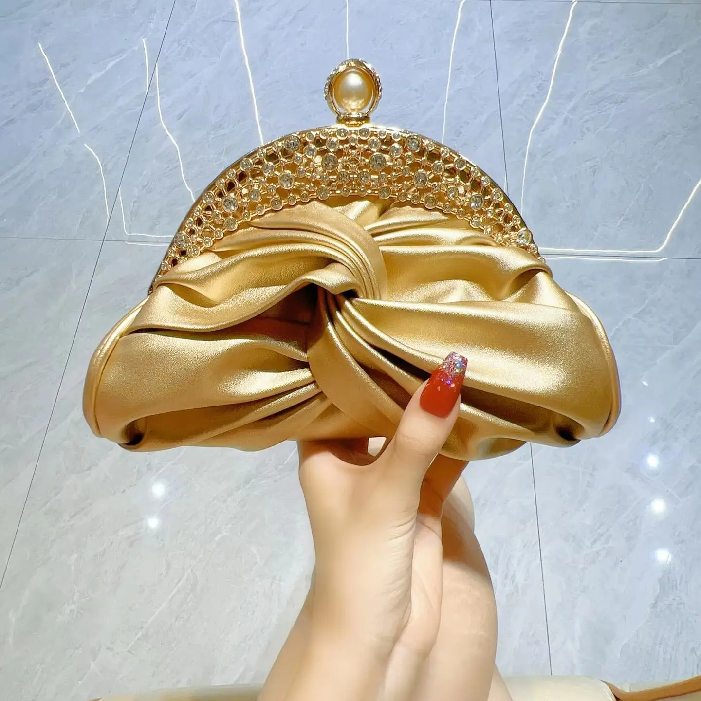 Newest Women Luxury Clutch Purse Designer Handbags Wedding Party Banquet Bags Shiny Evening Bag Fashion Diamond Shoulder Bag