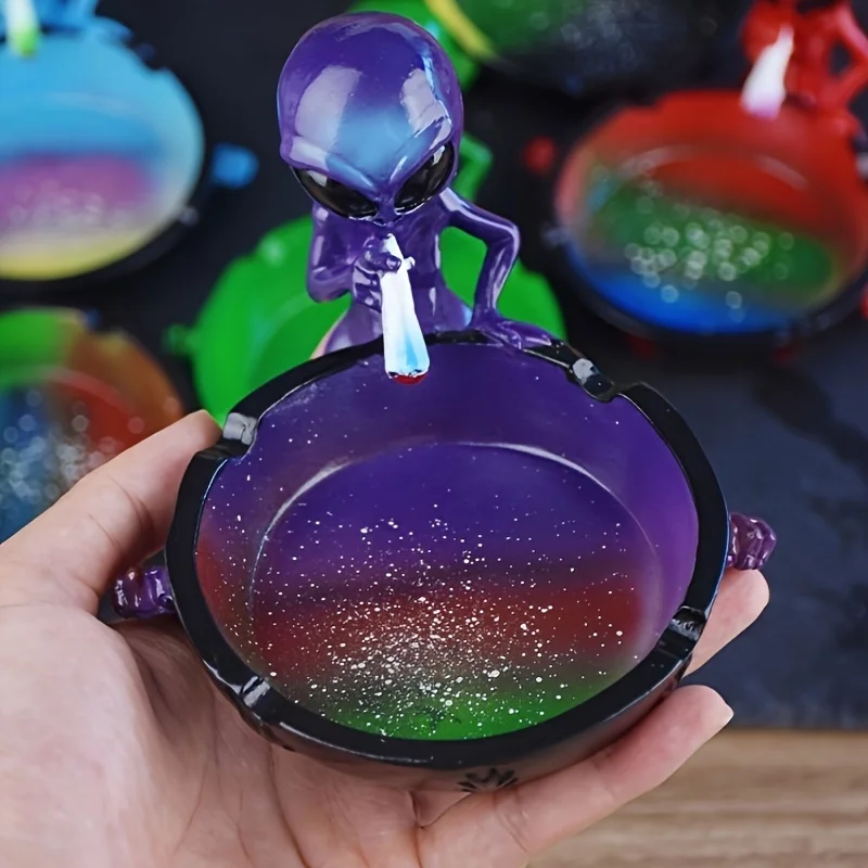 1PC Alien Ashtray ที่เขี่ยบุหรี่เรซิ่นประณีตสไตล์คนต่างด้าว Ashtray Make A ส่วนบุคคล Creative Alien Ashtray