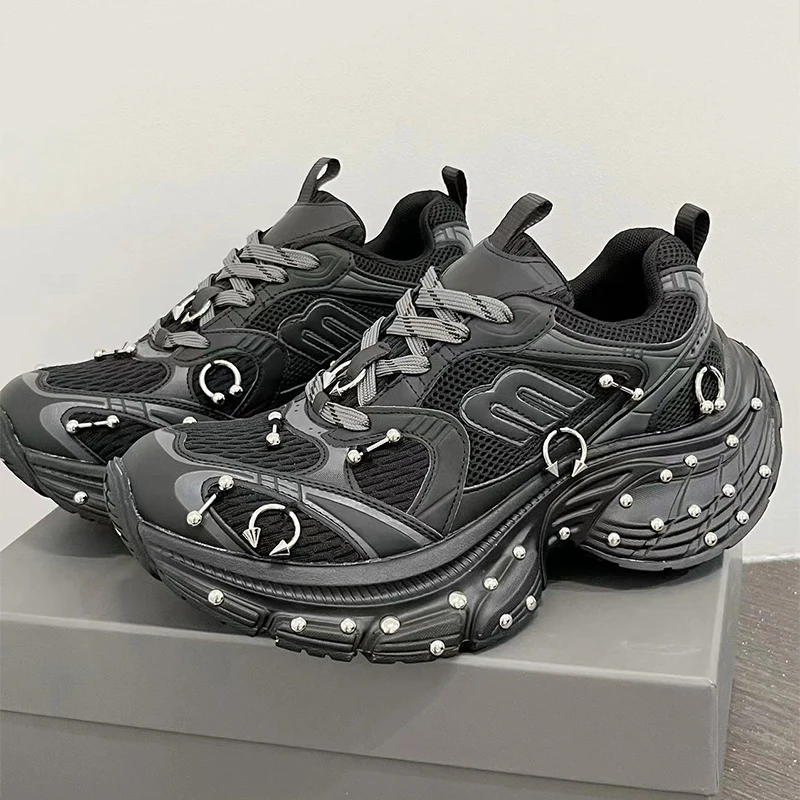 

Роскошная спортивная обувь унисекс на толстой подошве, брендовая повседневная обувь для пар с заклепками, модные трендовые кроссовки, новые туфли большого размера