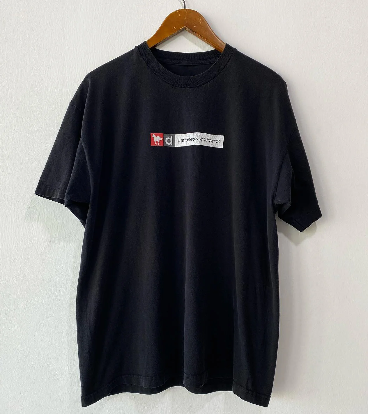 

Ретро Deftones Blacktee, простые мужские и женские уличные футболки из чистого хлопка с короткими рукавами от The Blind Music Band