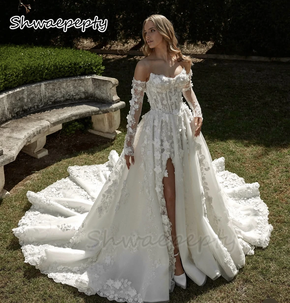 3D Floral Lace Boho Wedding Dresses Side Split A Line Beach Bridal Gowns Strapless Ivory Customized Robe With Detachable Sleeve