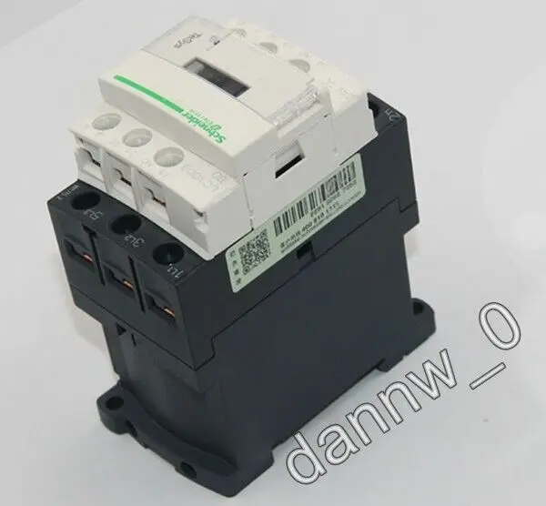 New in box LC1D18BDC Contactor