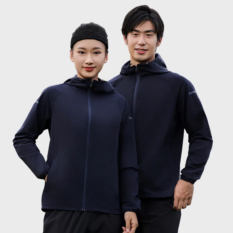 Chaqueta con capucha resistente al viento para hombre: abrigo deportivo con cremallera de color sólido para actividades al aire libre y ropa casual