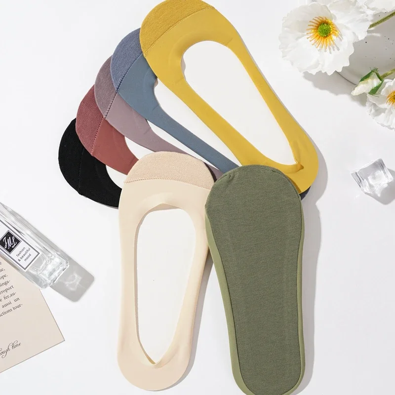 

3 Pairs Women's Summer Ice Silk Boat Socks Ultra-Thin Breathable No-Show Socks with Anti-Slip Silicone Grip for Low-Cut Shoes