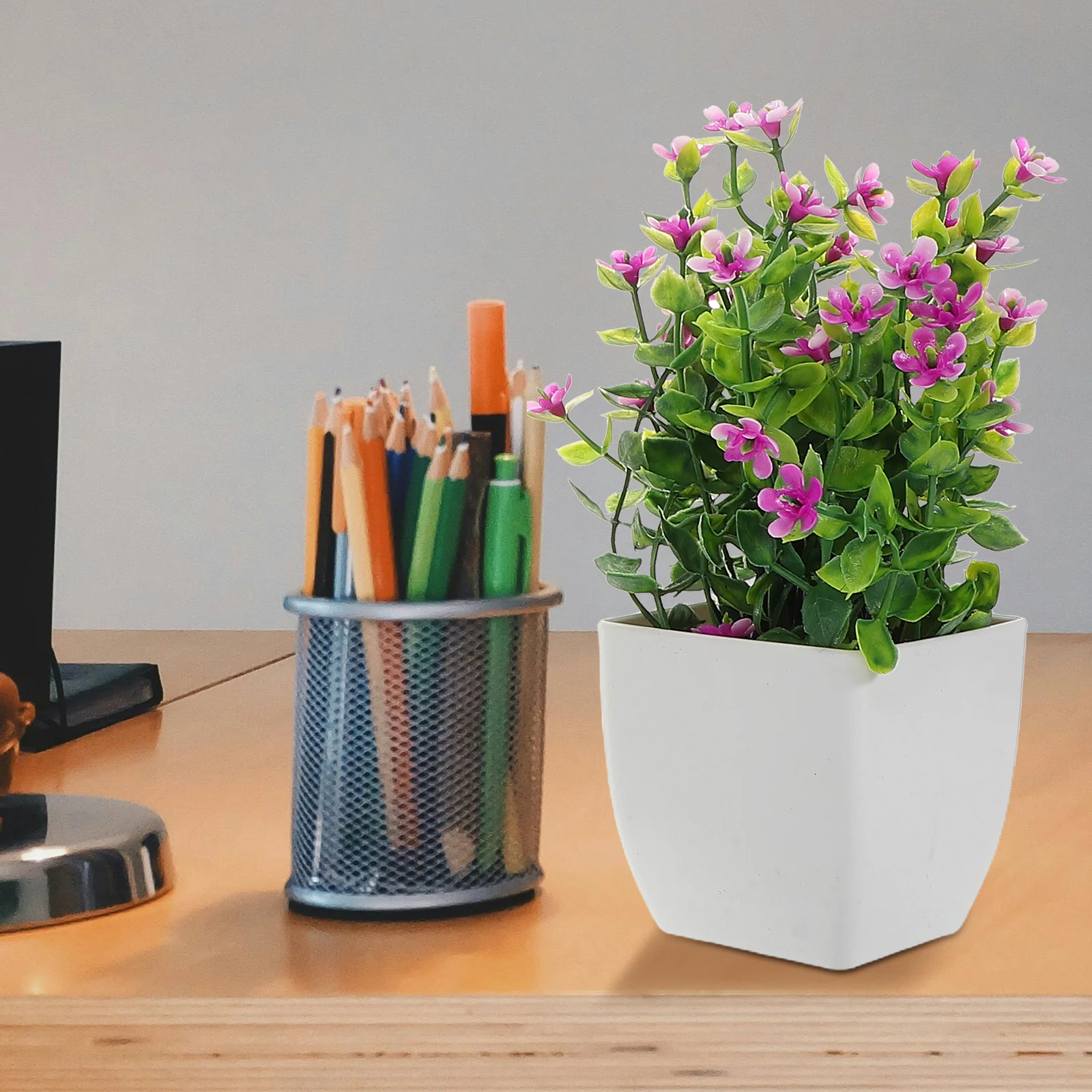 

6Pcs Portable Lightweight Artificial Plants Ideal for Indoor Outdoor Home Office Decor Artificial Potted Plants