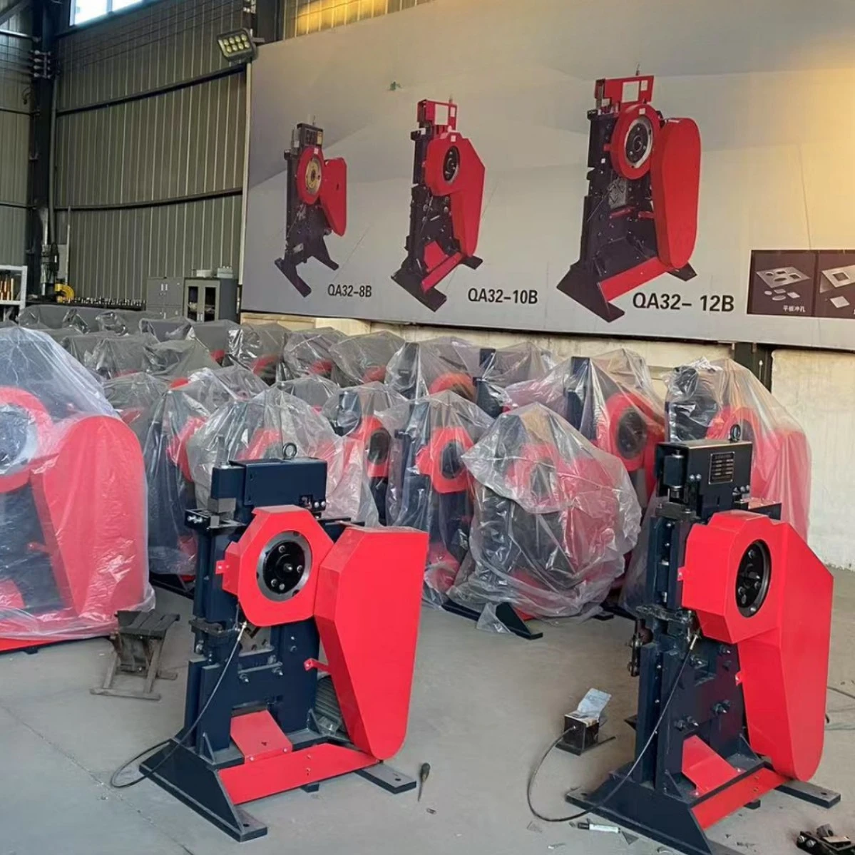 Multifunctional small combined angle iron channel steel cutting shearing machine, rugged combined punching and shearing machine