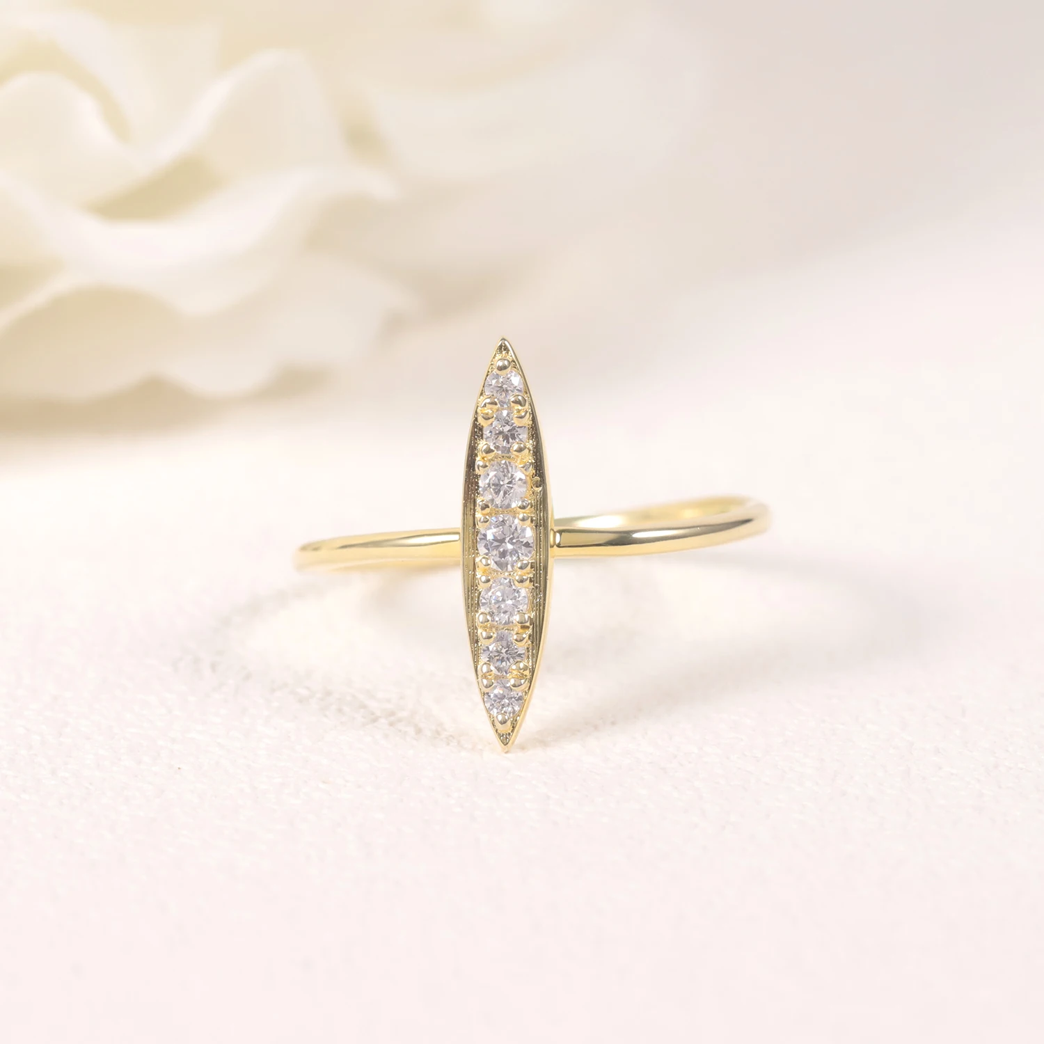 Minimalist Ring Stackable - GEM'S BALLET Minimalistische Baguette Moissanite Ring
