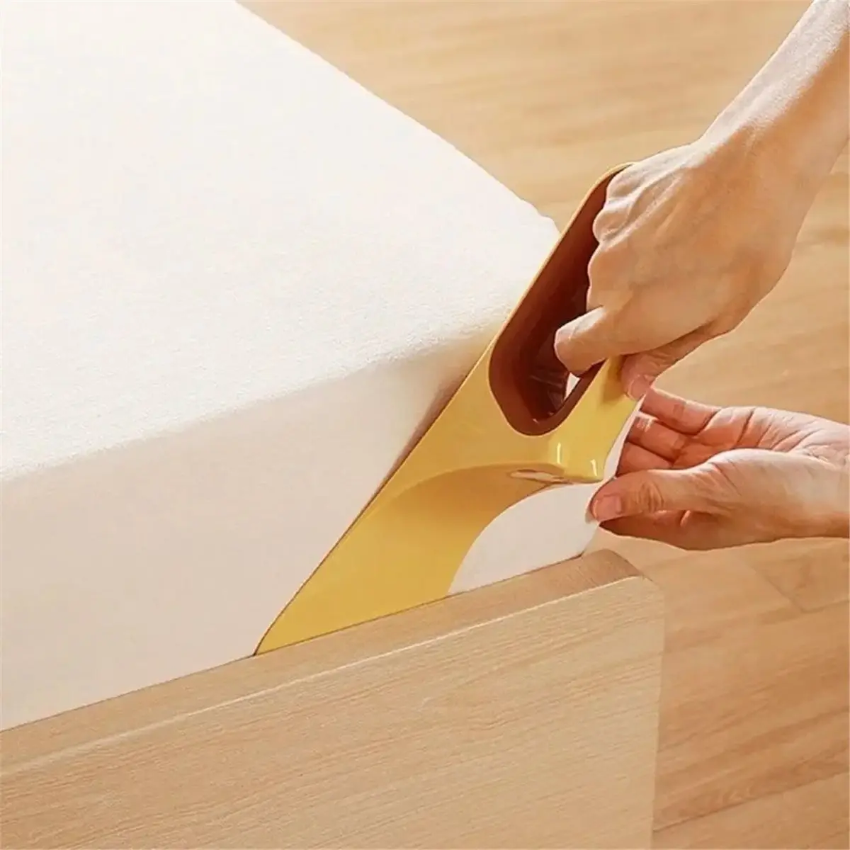 2026 Trend Effortless Bedding Mattress Lifting Device for Easy Bed Sheet Spreading and Fixing