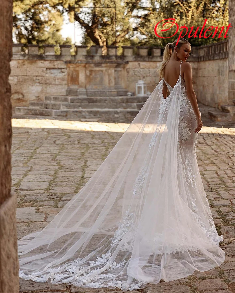 Customized White Lace Wedding Dress Elegant Strapless Spaghetti Straps Bridal Gowns Chapel Train Lace Up Back Mermaid Dresses