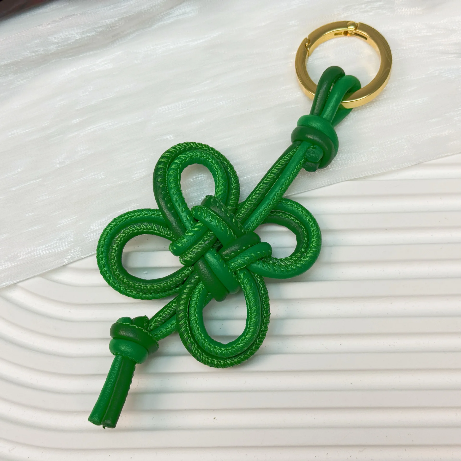 Handcrafted Leather Four Leaf Clover Keychain Women's Genuine Leather Bag Charm Luxury Car Ornament  Chinese Knot Gift D