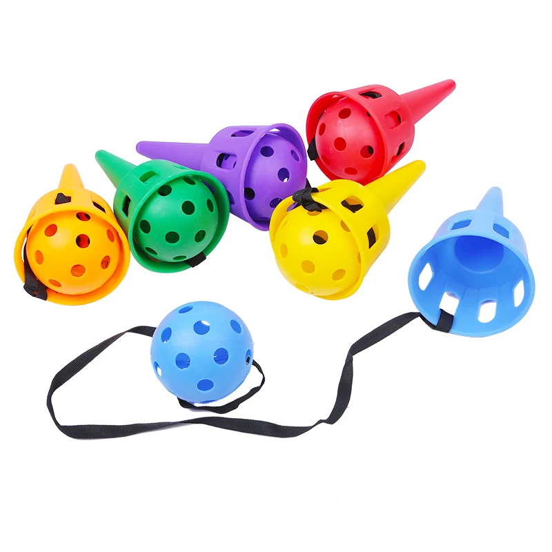 6PCS Fun Ball and Cup Toy Set per bambini Outdoor Throw and Catch Ball Game giocattolo Softball per principianti bambini Motor Skills Toy