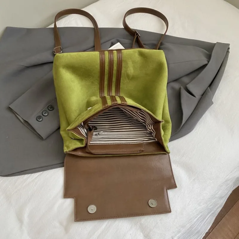 

Gorgeous Chic Diaper Bag Crossbody Baby Travel Work Event Exquisite Charming Dainty Elegant Versatile Practical Organized