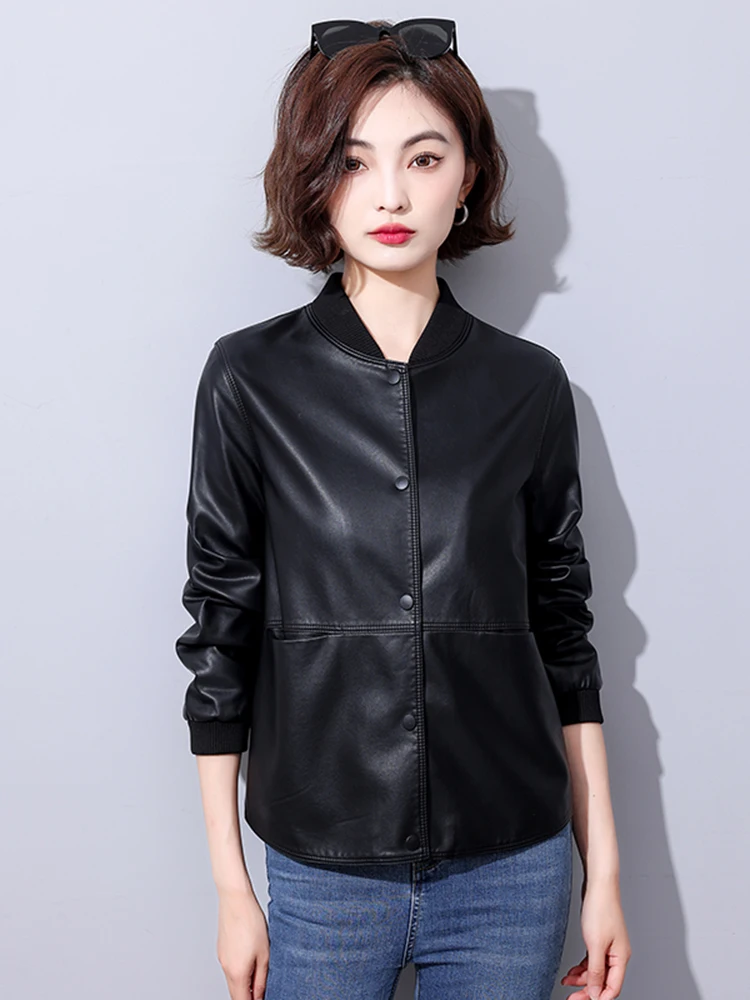   معطف نسائي من جلد الحملان من نينغ، سترة راكبي الدراجات النارية، معطف أسود ربيعي 2025، تصميم أنيق ضيق بأكمام طويلة وياقة عالية