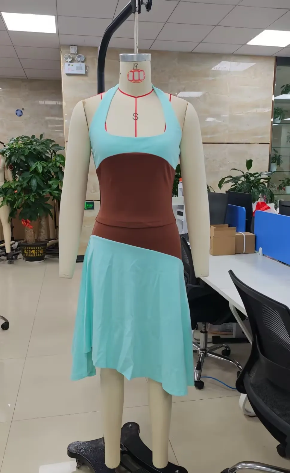 Women's 2 Piece Outfits Sleeveless Halter Tops and Irregular Midi Skirt Set