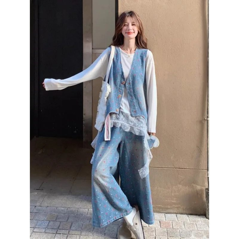 

Women's Denim Vest Wide Leg Pants Three Piece Set Lace Trim White Top Casual Heart Print Outfit In Blue