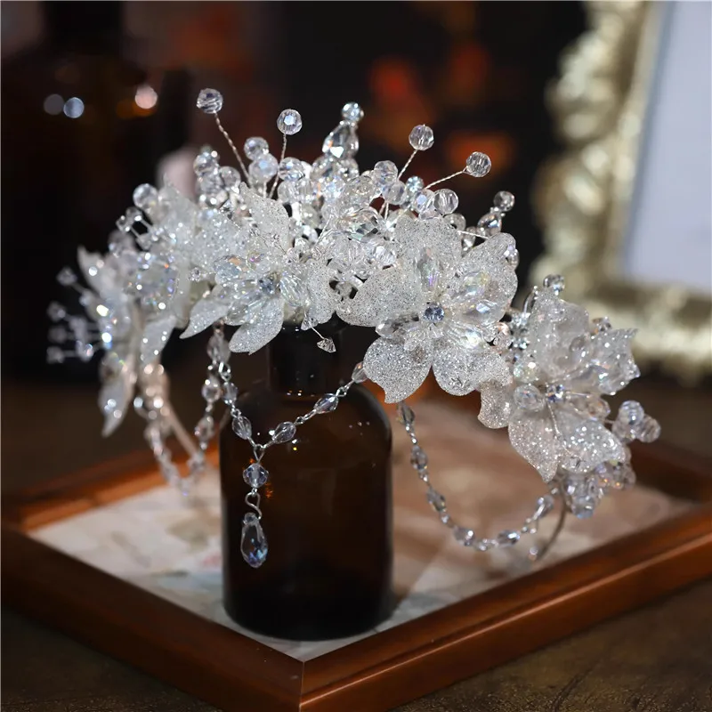 CC Luxury Crown for Women Wedding Hair Accessory Bridal Headbands Engagement Hairwear Flower Shape Crowns Crystal Pendant AN432