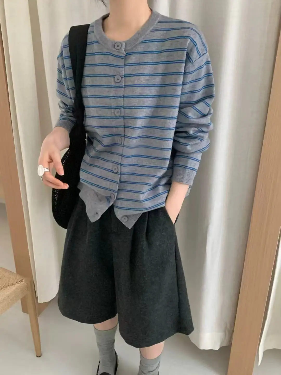 

Винтажный полосатый вязаный кардиган, женские топы, осенний новый однобортный свитер, пальто, модный повседневный трикотаж