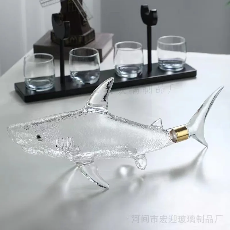 New Shark Shape High-End Glass Whisky Decanter With Holder Wine Whiskey Set for Champagne Elegant Wine Dispenser