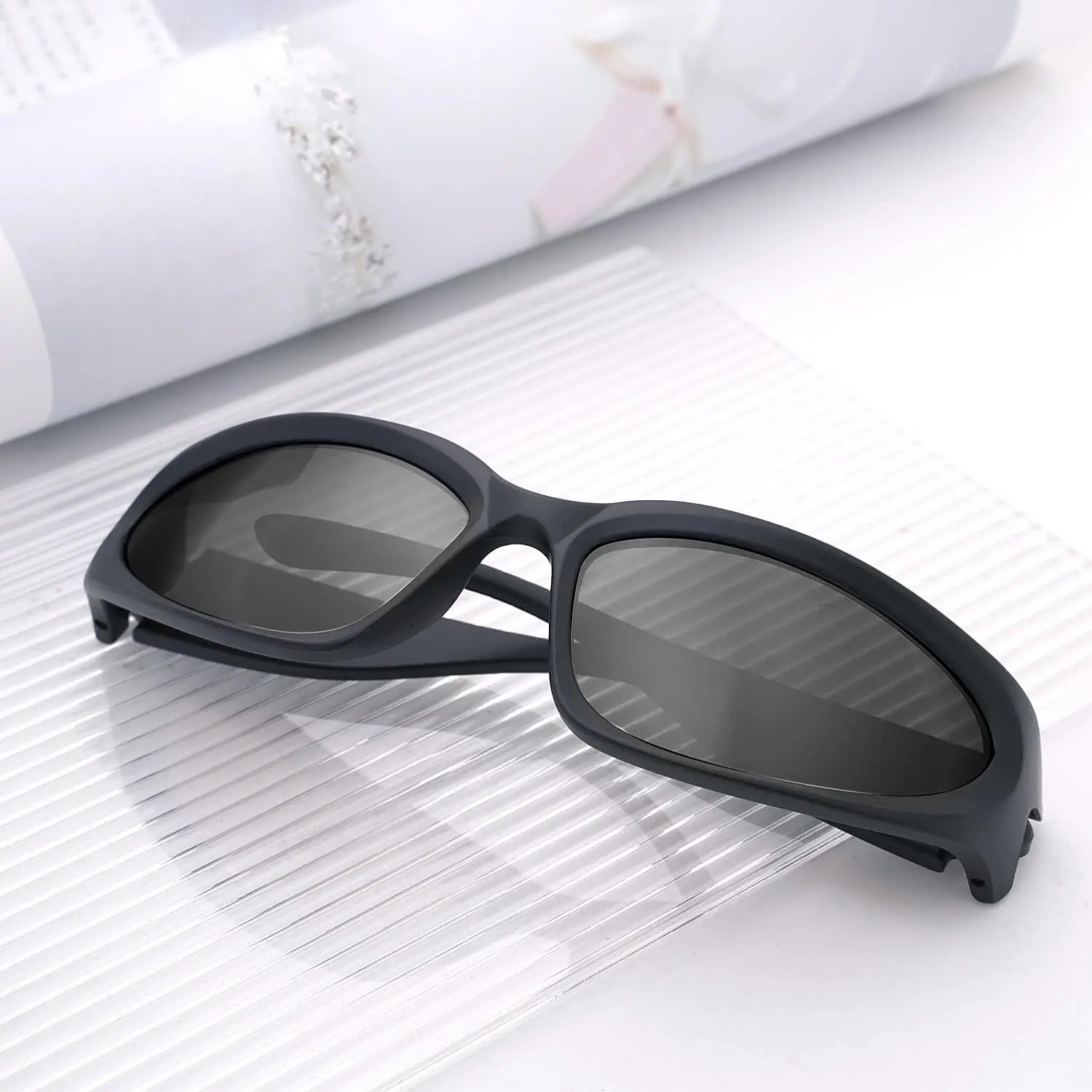Y2K Wrap Around Sonnenbrille Fashion Rave Metallic Chrome Space Alien Brille Futuristische Farbtöne Sport für Damen Herren – Detail 1