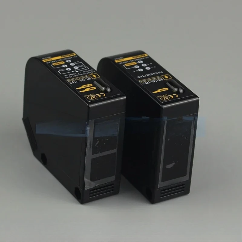 BX15M- photoelectric sensor  Detection distance 15m the opacity of the detection object is MIN15mm Trough beam new BX15M-TDT