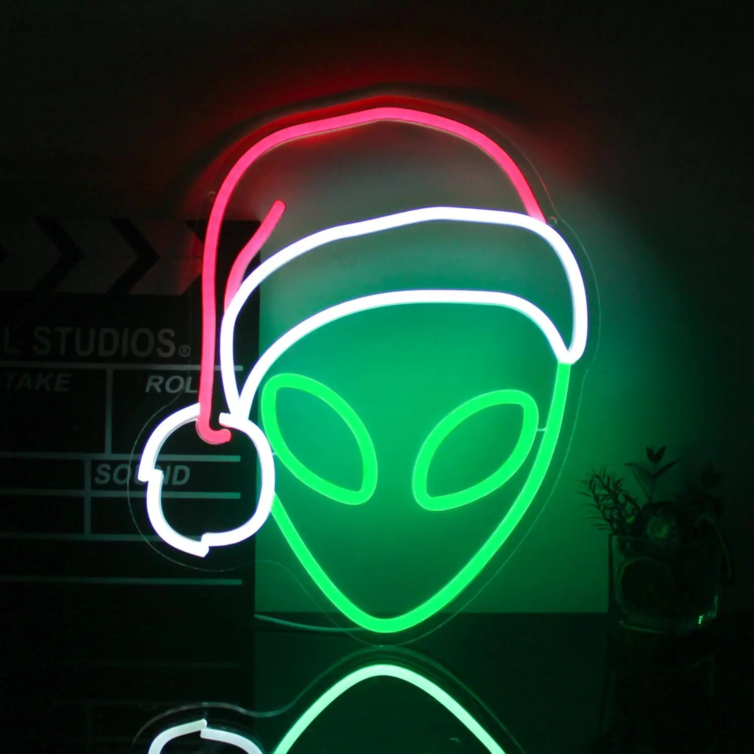 Enseigne au néon LED Père Noël Alien, lampe murale USB à intensité variable, décoration de salle de fête de Noël créative, chambre à coucher, bar, club, boutique