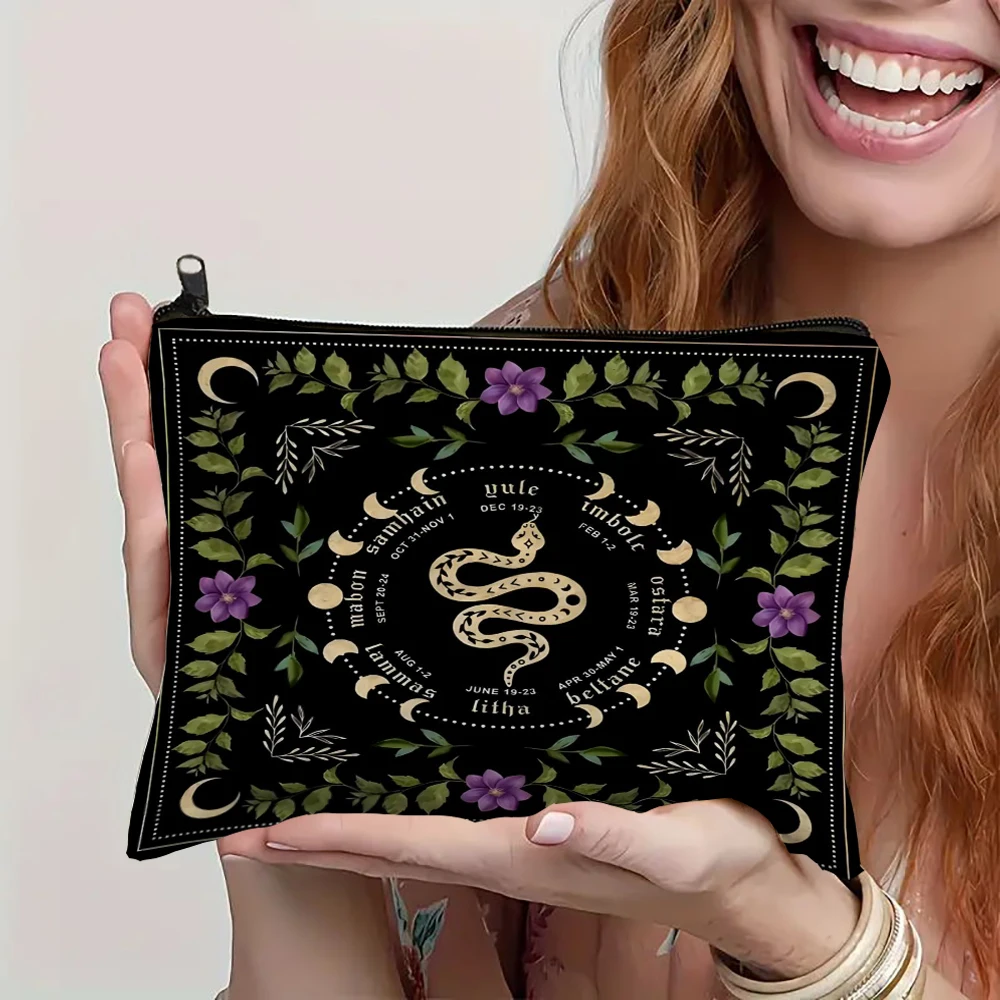 Women's Cosmetic Bag Moonlight Flower Tarot Witchcraft Pattern Makeup Case Female Travel Storage Bags College Girls Clutch Purse