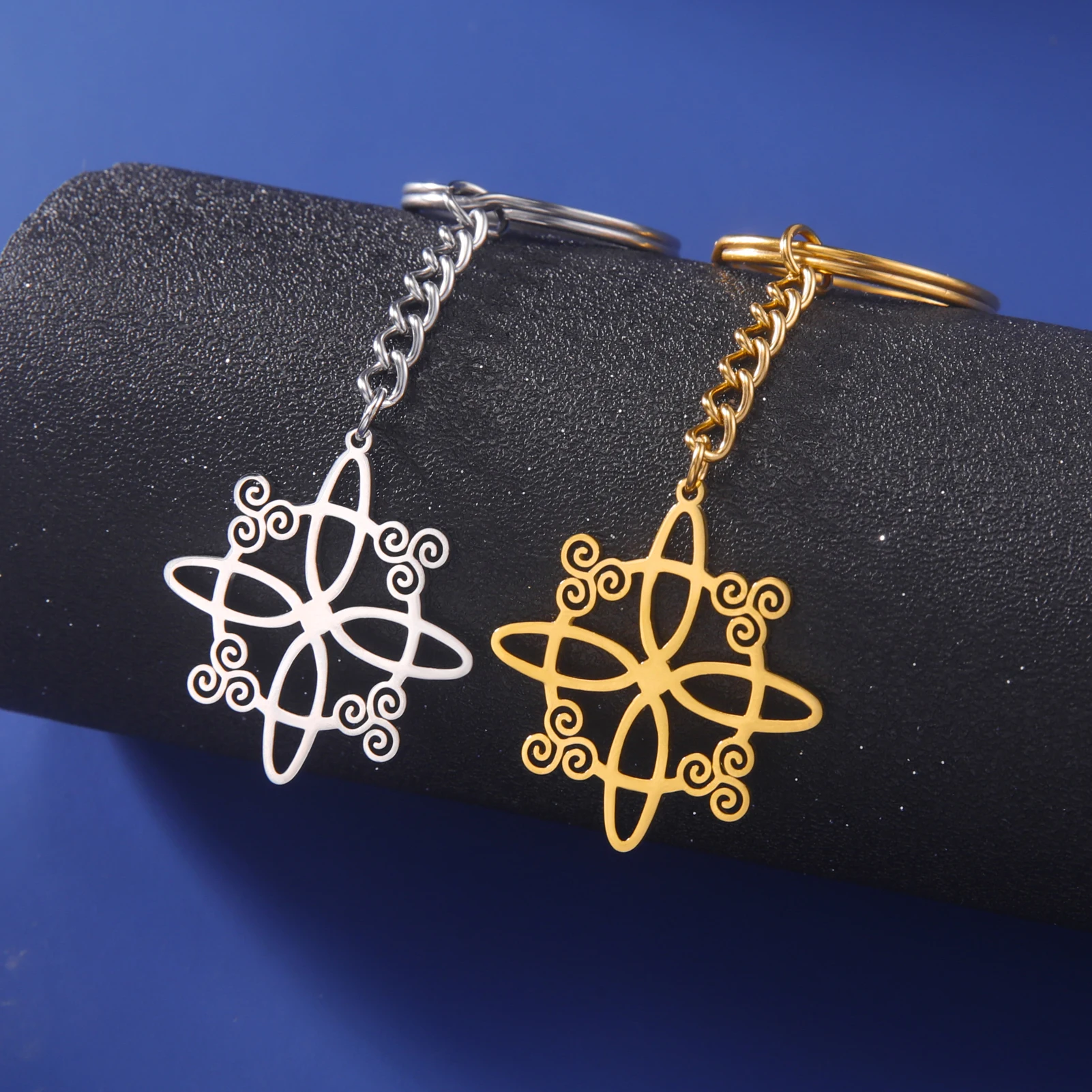 Unift Triskelion Witch Knot Keychain Keyring Key Chain Stainless Steel Wicca Celtics Knot Jewelry Unisex Bag Accessories