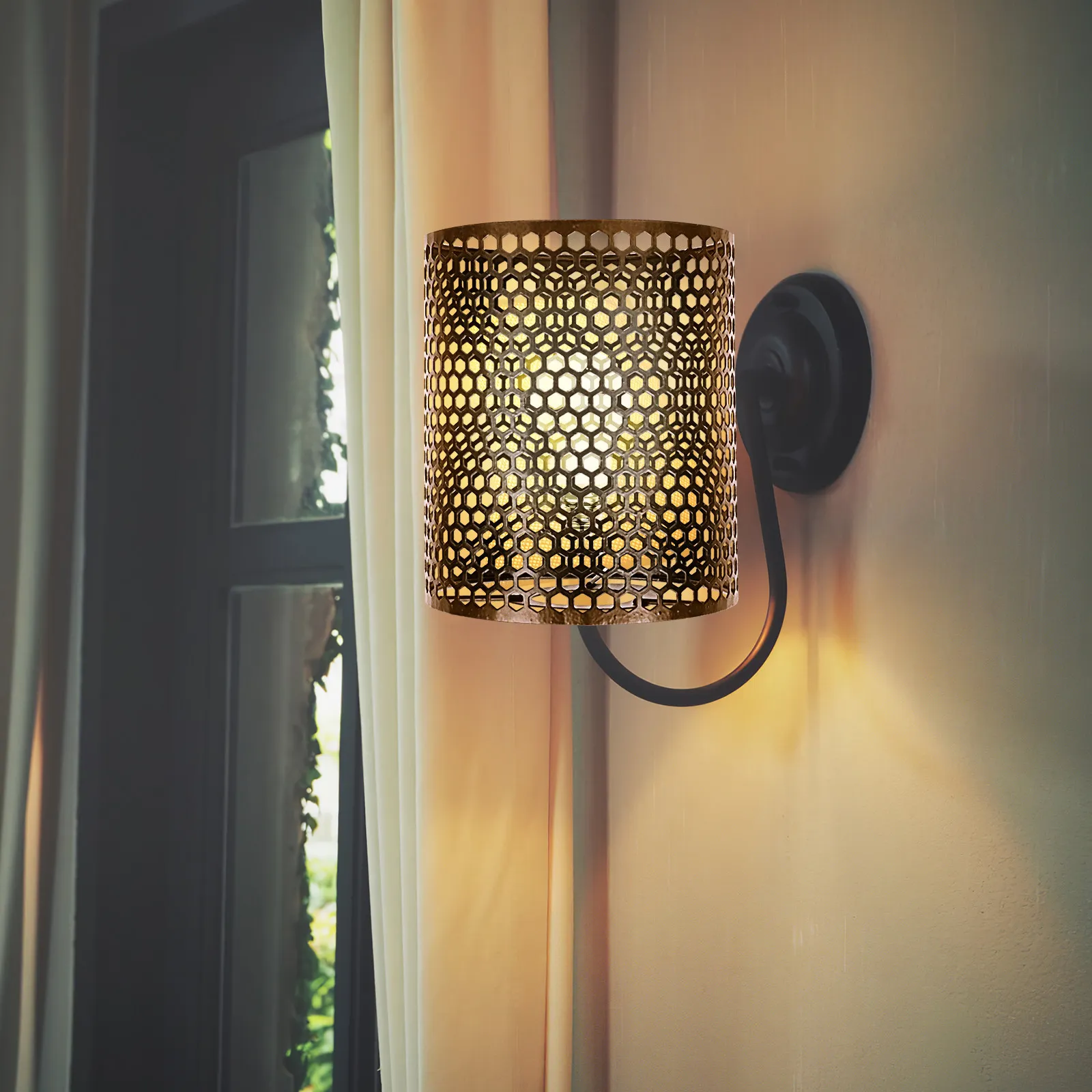 

Hollowed Iron Lampshade Cover Rustic Retro Design for Dining Room Kitchen Bedroom Ceiling Lamp Cover Home Decor Replacement
